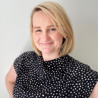 Dr Polly Dufton